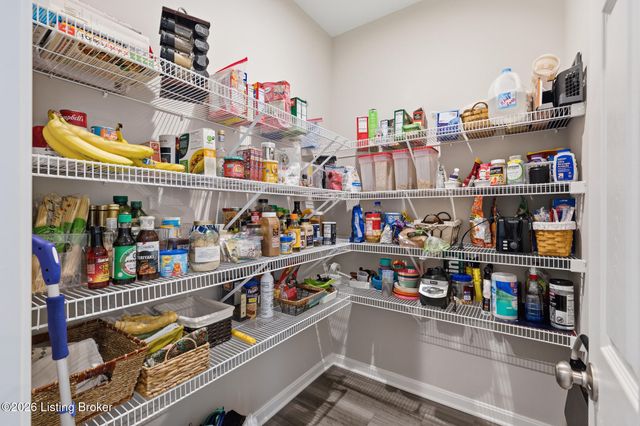 2837 Chelsea Meadow Way, La Grange, KY 40031