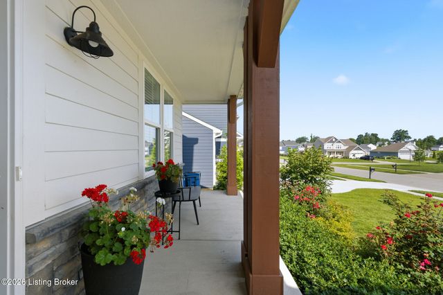 2837 Chelsea Meadow Way, La Grange, KY 40031