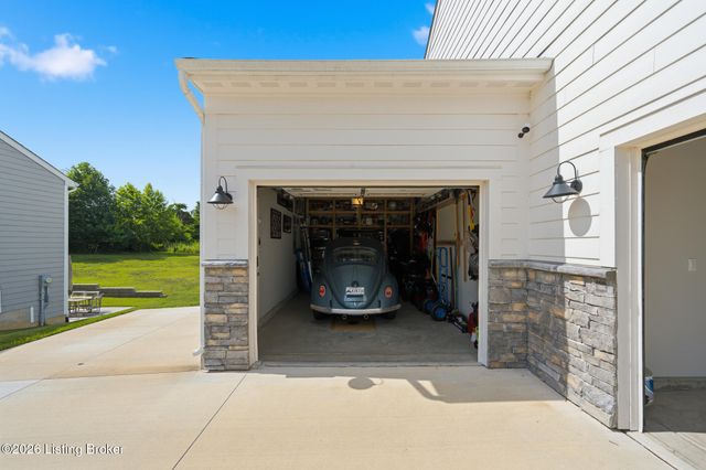 2837 Chelsea Meadow Way, La Grange, KY 40031