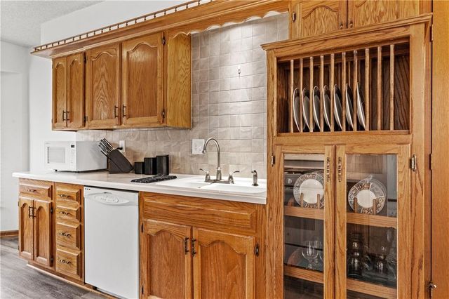 3403 NW Shannon Court, Blue Springs, MO 64015