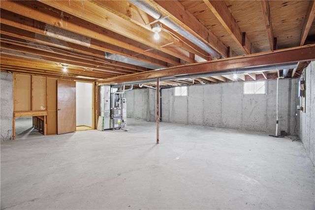 3403 NW Shannon Court, Blue Springs, MO 64015