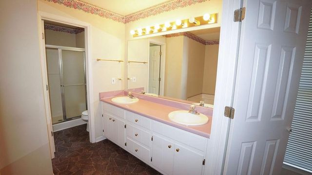 18 Azalea Drive SE, Cartersville, GA 30121