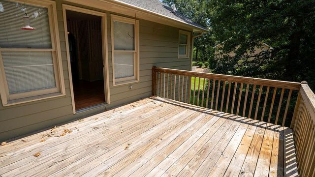 18 Azalea Drive SE, Cartersville, GA 30121