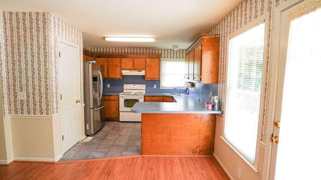 18 Azalea Drive SE, Cartersville, GA 30121