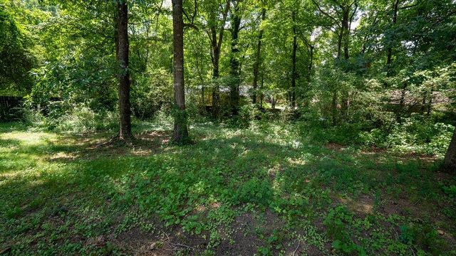 18 Azalea Drive SE, Cartersville, GA 30121