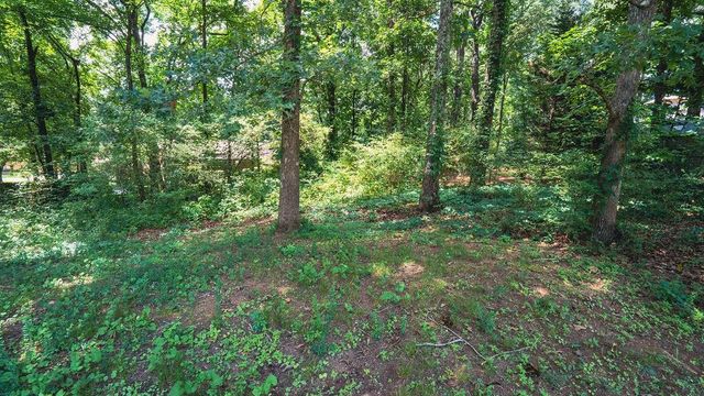18 Azalea Drive SE, Cartersville, GA 30121