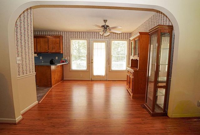 18 Azalea Drive SE, Cartersville, GA 30121