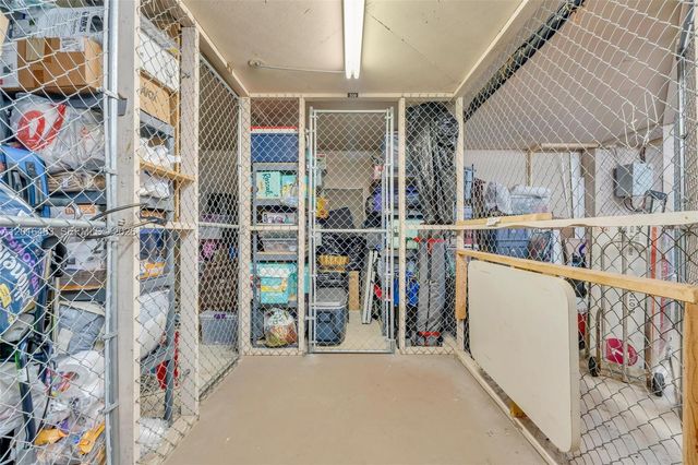 1101 Colony Point Cir 309, Pembroke Pines, FL 33026