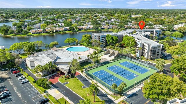 1101 Colony Point Cir 309, Pembroke Pines, FL 33026