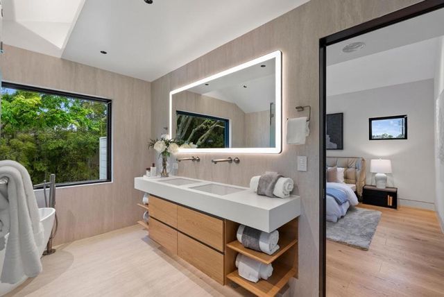 618 Tennyson Avenue, Palo Alto, CA 94301