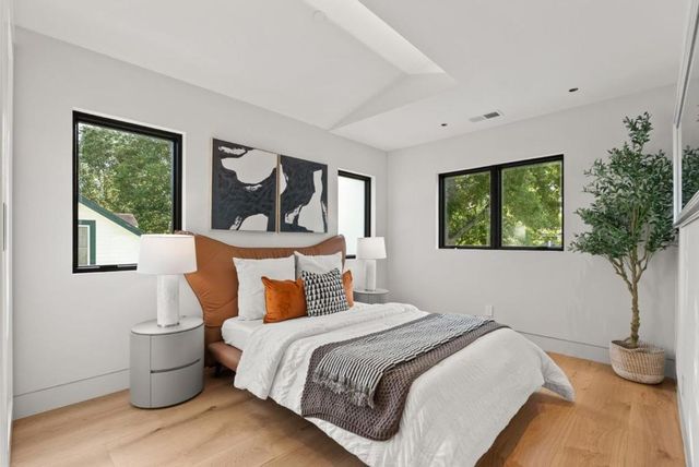 618 Tennyson Avenue, Palo Alto, CA 94301