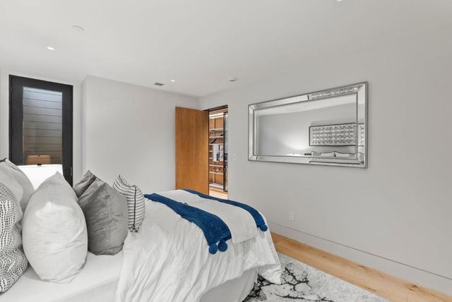 618 Tennyson Avenue, Palo Alto, CA 94301