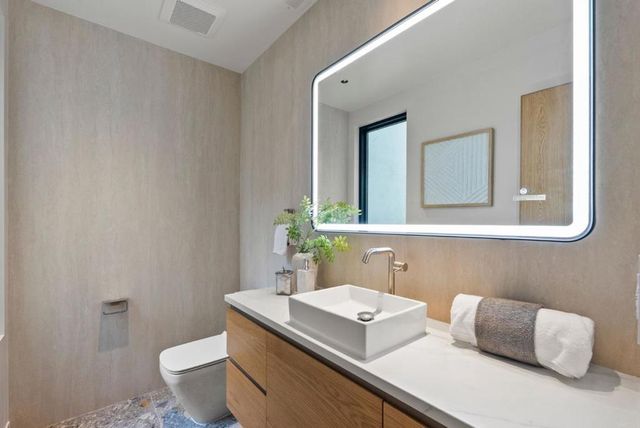 618 Tennyson Avenue, Palo Alto, CA 94301