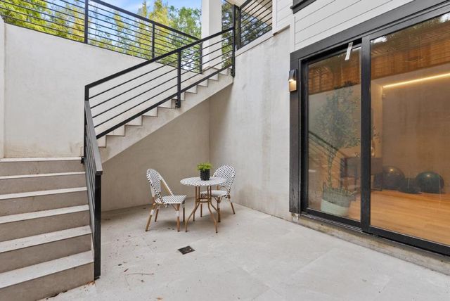 618 Tennyson Avenue, Palo Alto, CA 94301