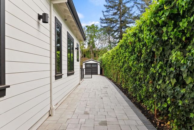 618 Tennyson Avenue, Palo Alto, CA 94301