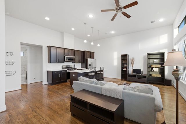 118 N Hutcheson Street, Houston, TX 77003