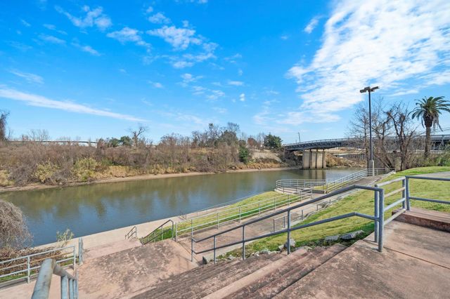 118 N Hutcheson Street, Houston, TX 77003