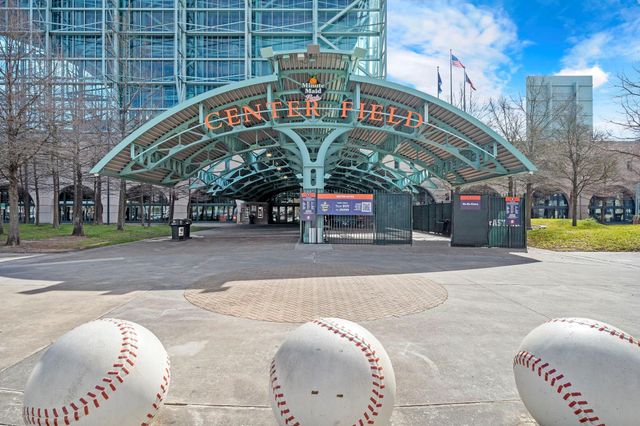 118 N Hutcheson Street, Houston, TX 77003