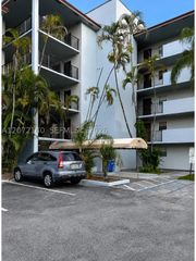 3955 N Nob Hill Rd 403, Sunrise, FL 33351