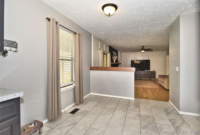 11712 S 98th East Avenue, Bixby, OK 74008