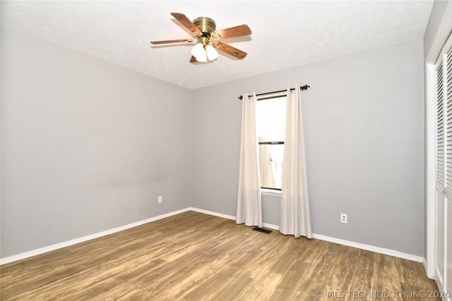 11712 S 98th East Avenue, Bixby, OK 74008