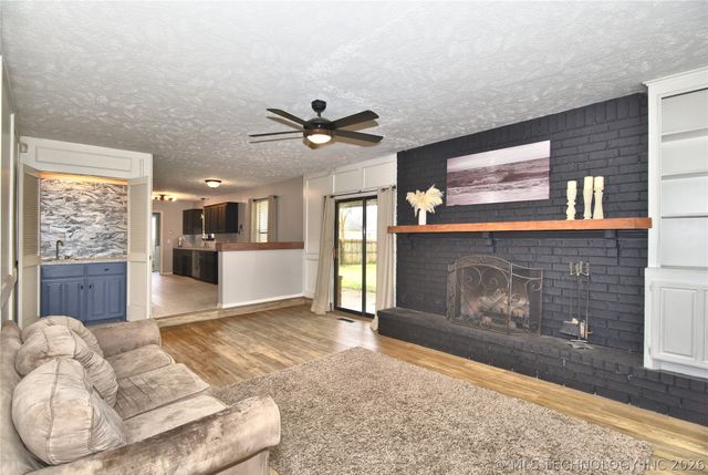 11712 S 98th East Avenue, Bixby, OK 74008