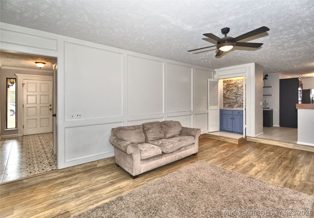 11712 S 98th East Avenue, Bixby, OK 74008