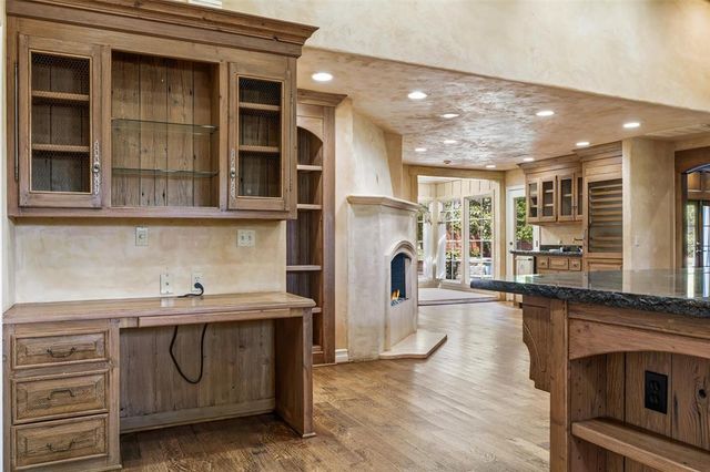 1603 Dorchester Drive, Nichols Hills, OK 73120