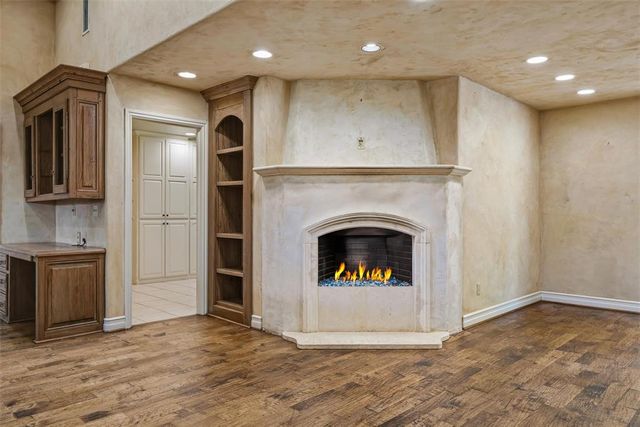 1603 Dorchester Drive, Nichols Hills, OK 73120