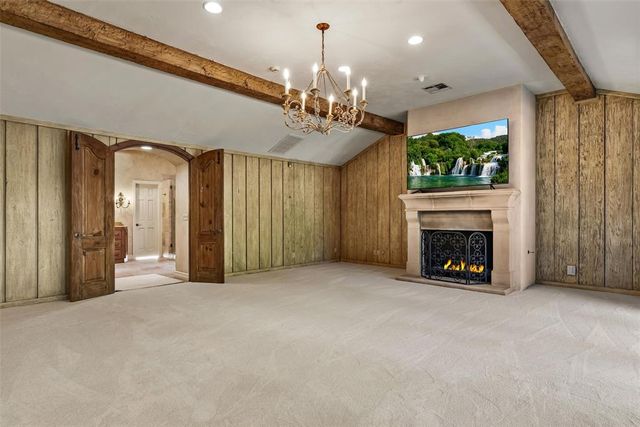 1603 Dorchester Drive, Nichols Hills, OK 73120