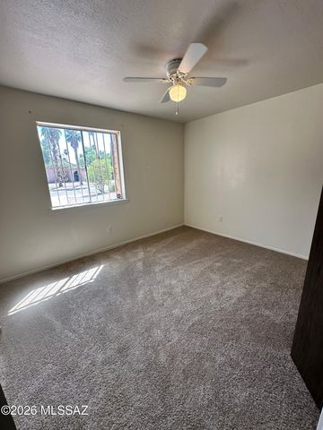 2650 W Calle Padilla, Tucson, AZ 85745