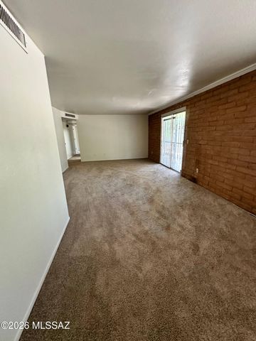 2650 W Calle Padilla, Tucson, AZ 85745
