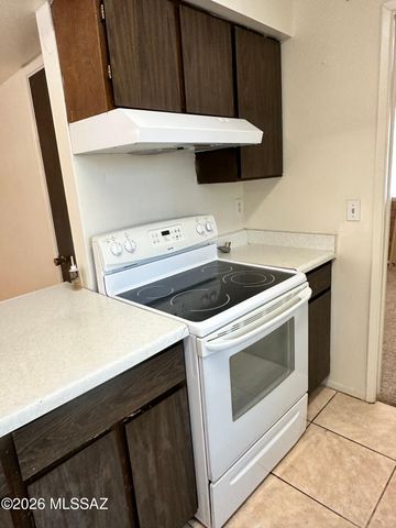 2650 W Calle Padilla, Tucson, AZ 85745