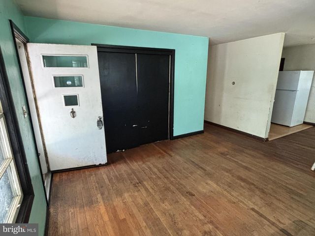 11 S EUCLID AVE, Winchester, VA 22601