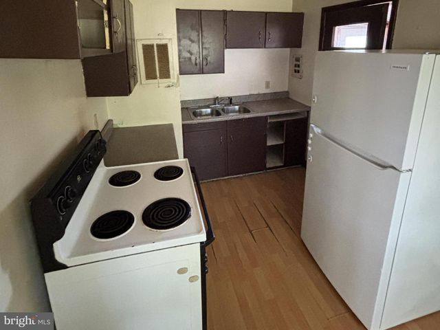 11 S EUCLID AVE, Winchester, VA 22601
