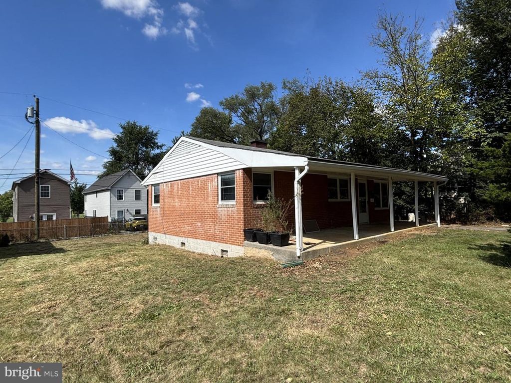 11 S EUCLID AVE, Winchester, VA 22601