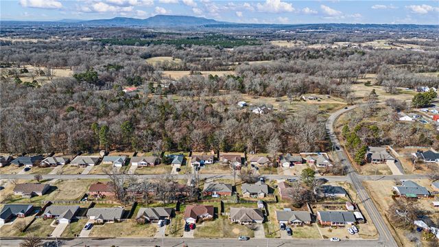 33 Poppy Drive, Pottsville, AR 72858