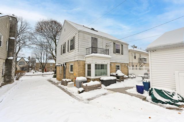 2740 N 73rd STREET, Wauwatosa, WI 53210