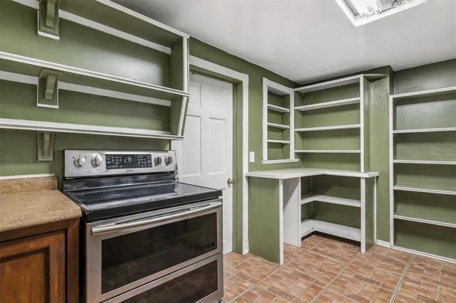 802 S PALMETTO AVENUE, Sanford, FL 32771