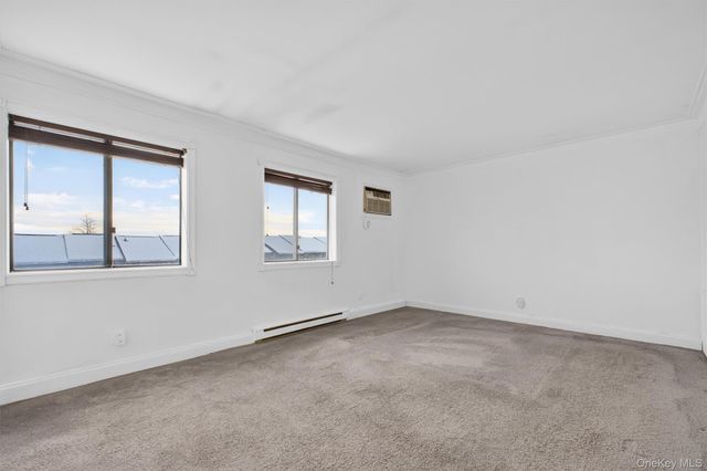 7308 Chelsea Cove N, Hopewell Junction, NY 12533