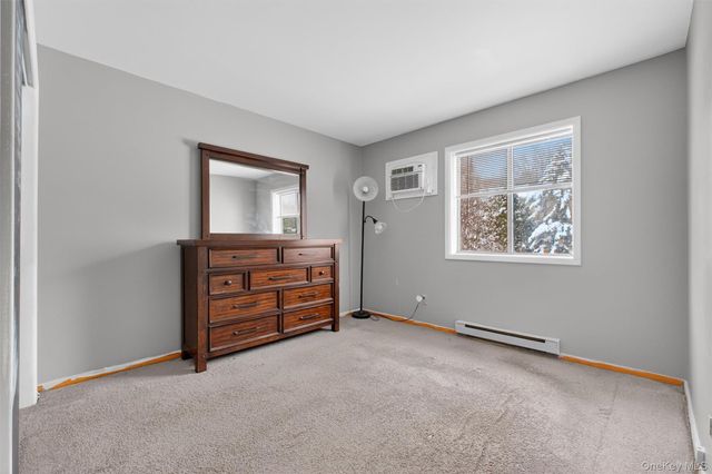 7308 Chelsea Cove N, Hopewell Junction, NY 12533