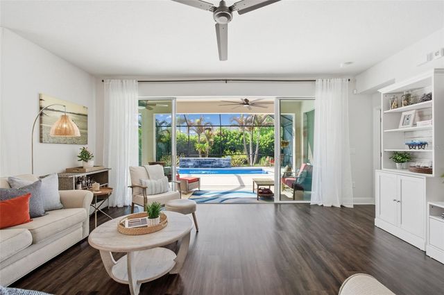 4910 LAKESHORE OAKS COURT, Tampa, FL 33624