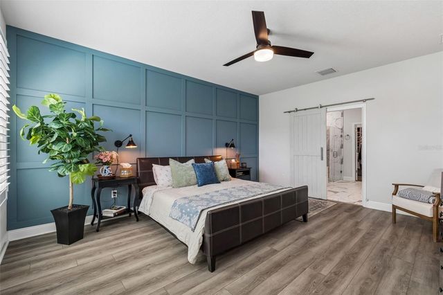 4910 LAKESHORE OAKS COURT, Tampa, FL 33624