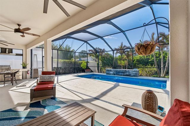 4910 LAKESHORE OAKS COURT, Tampa, FL 33624