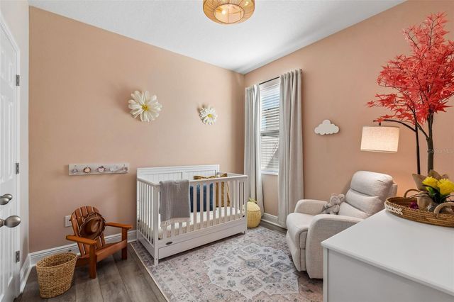 4910 LAKESHORE OAKS COURT, Tampa, FL 33624