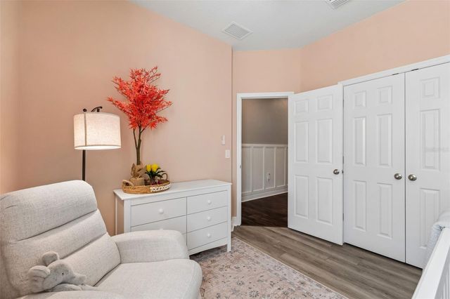 4910 LAKESHORE OAKS COURT, Tampa, FL 33624