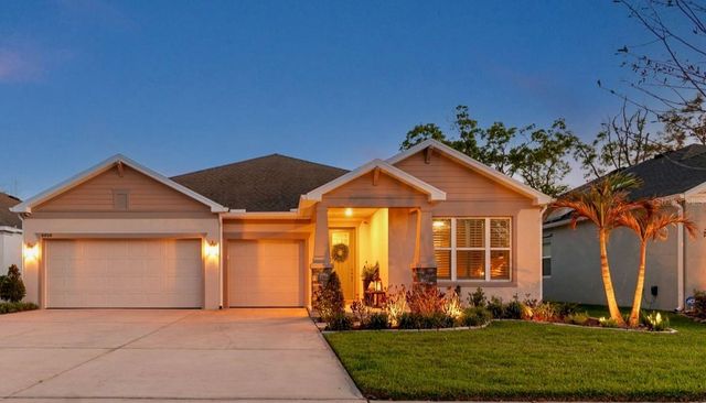 4910 LAKESHORE OAKS COURT, Tampa, FL 33624