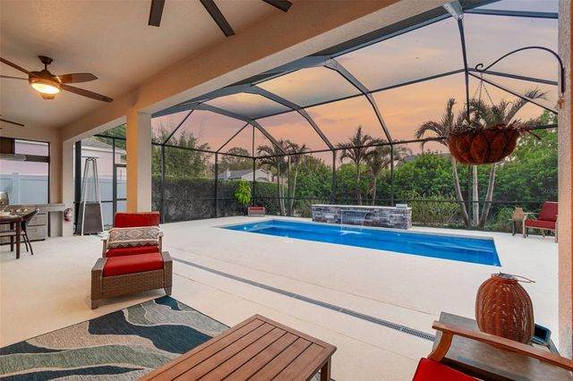 4910 LAKESHORE OAKS COURT, Tampa, FL 33624