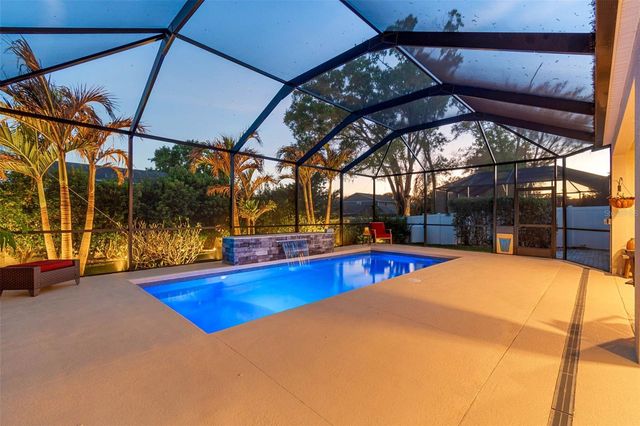 4910 LAKESHORE OAKS COURT, Tampa, FL 33624