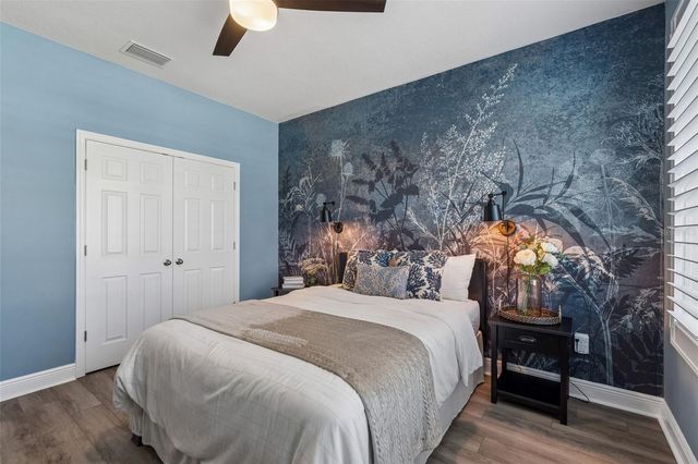 4910 LAKESHORE OAKS COURT, Tampa, FL 33624